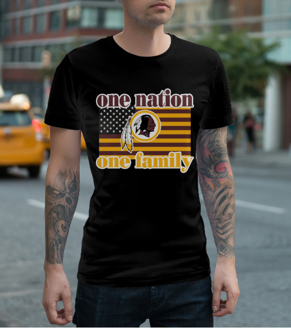 One Nation One Family Washington Redskins Logo American Flag T-Shirt