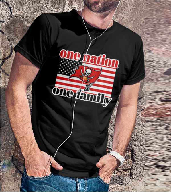 One Nation One Family Tampa Bay Buccaneers American Flag T-Shirt