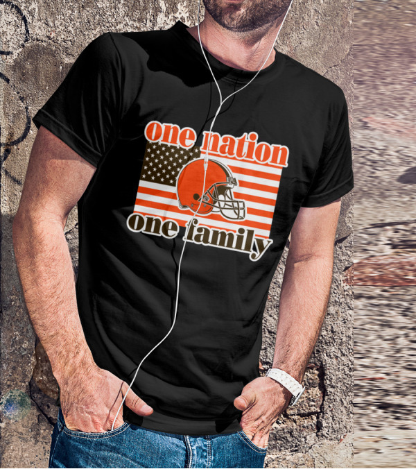 One Nation One Family Cleveland Browns Helmet Flag T-Shirt
