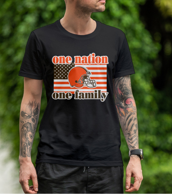One Nation One Family Cleveland Browns Helmet Flag T-Shirt
