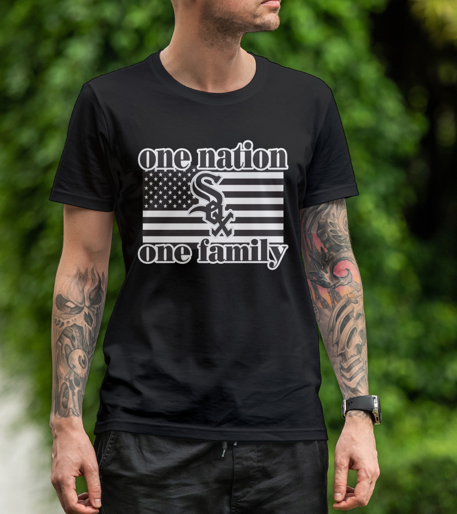 One Nation One Family Chicago White Sox American Flag Vintage Style T-Shirt
