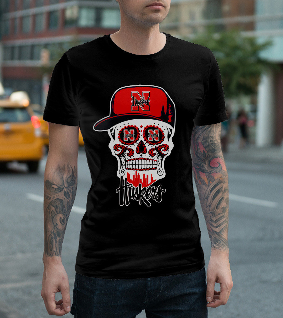 Nebraska Cornhuskers Huskers Skull With Red Cap And Cityscape T-Shirt
