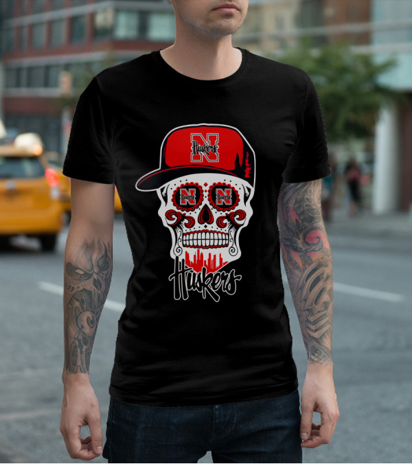 Nebraska Cornhuskers Huskers Skull With Red Cap And Cityscape T-Shirt