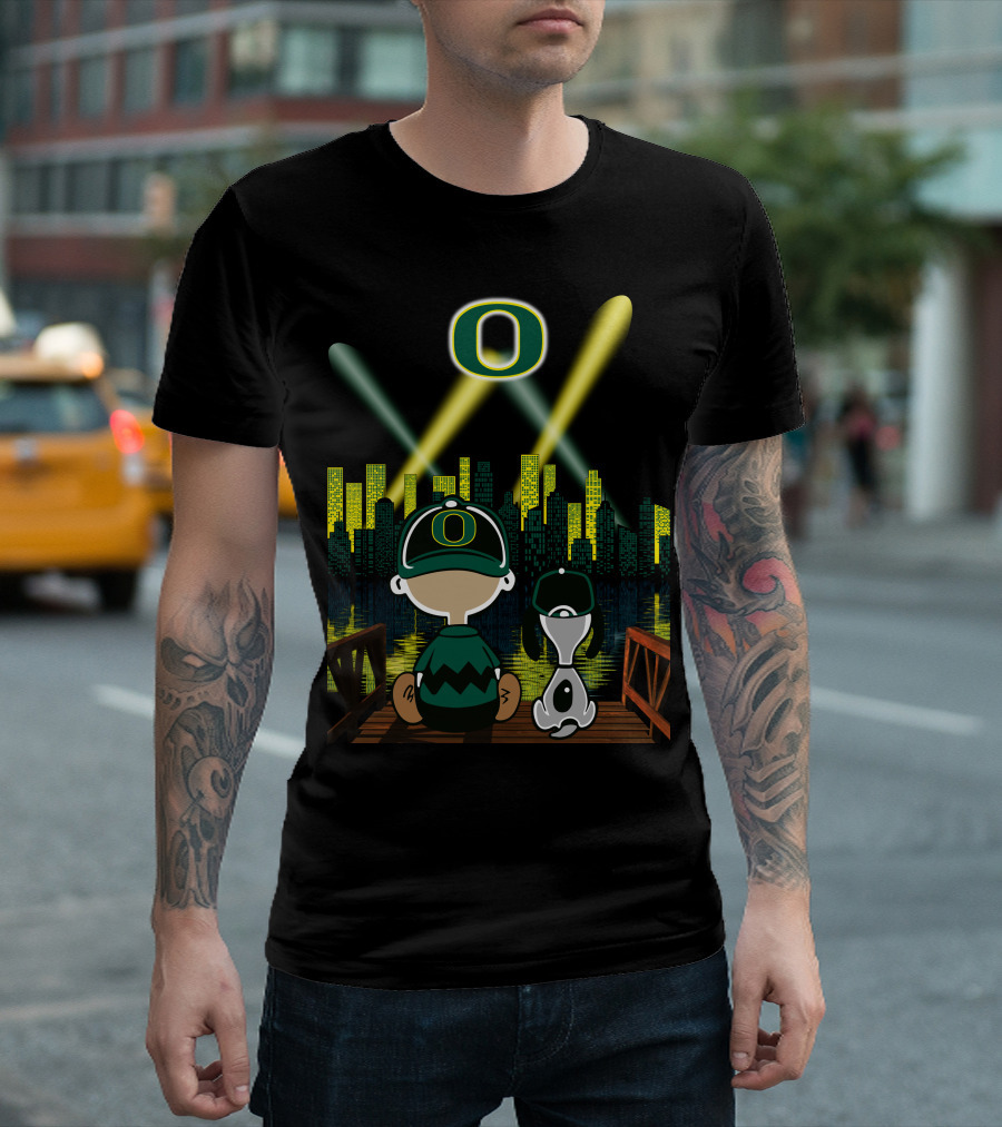 Oregon Ducks City Skyline Night Scene With O Logo And Lights T-Shirt