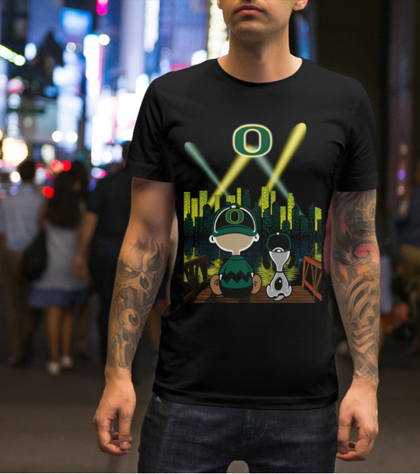Oregon Ducks City Skyline Night Scene With O Logo And Lights T-Shirt