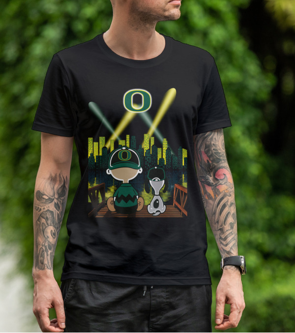 Oregon Ducks City Skyline Night Scene With O Logo And Lights T-Shirt