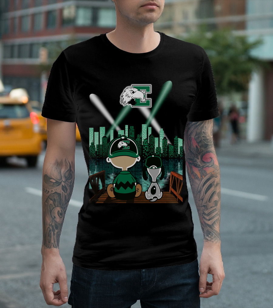 Eastern Michigan Eagles '77 City Skyline At Night With Mascot And Dog T-Shirt