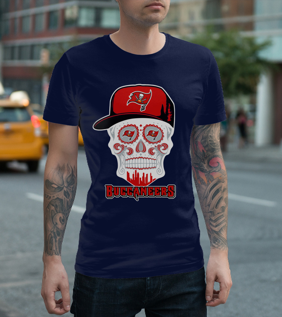Buccaneers Skull With Hat T-Shirt