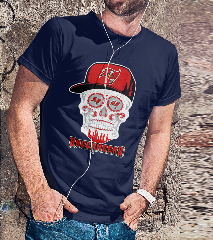 Buccaneers Skull With Hat T-Shirt