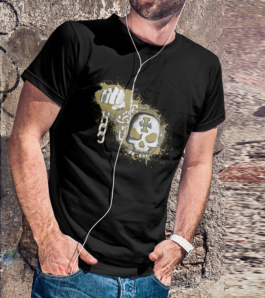 Vandals Skull Fist Chains Idaho T-Shirt