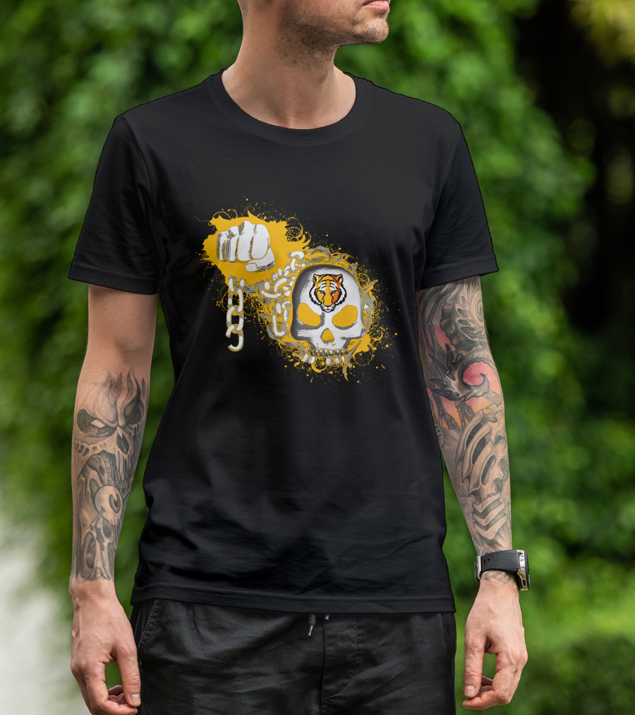 Depauw Tigers Skull And Chain T-Shirt