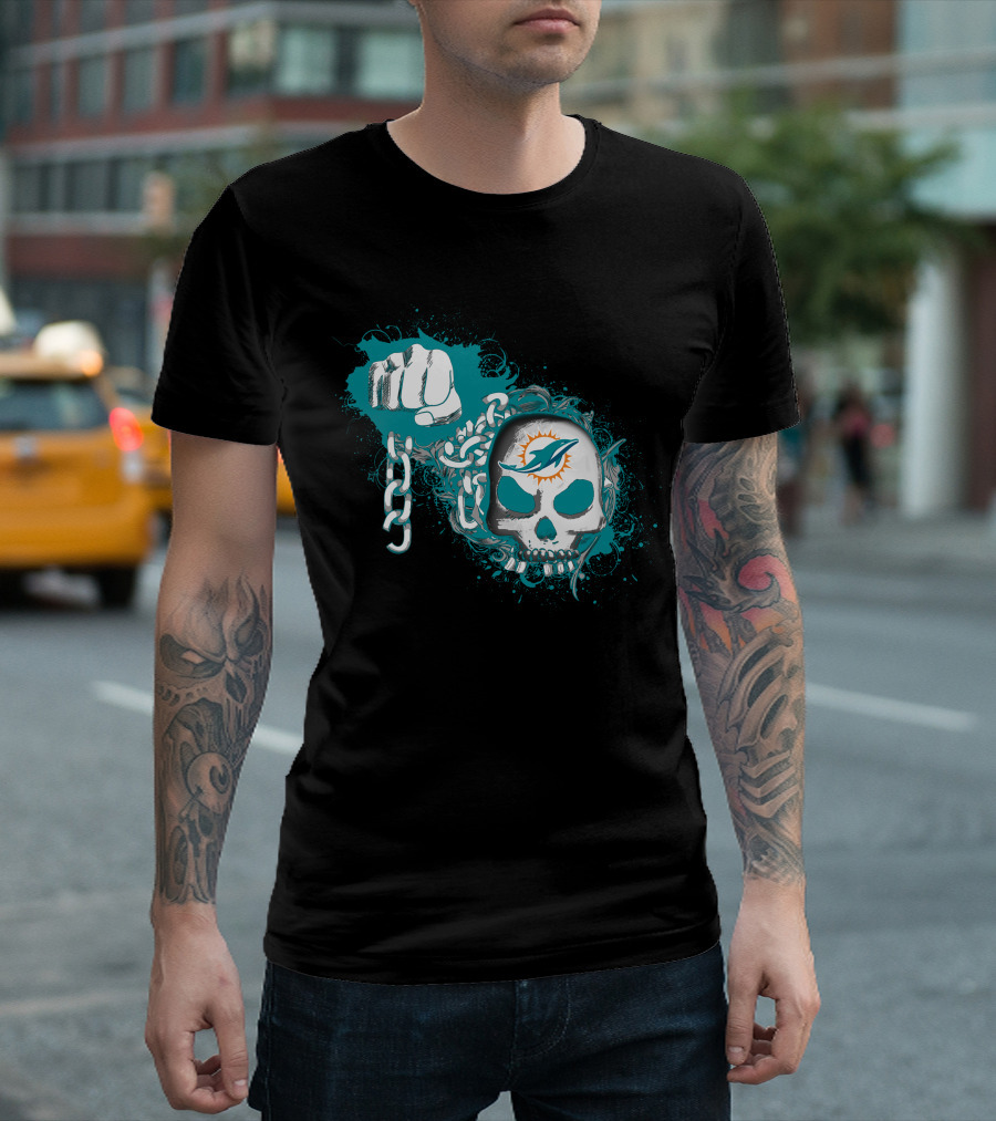 Miami Dolphins Skull And Fist With Chains T-Shirt