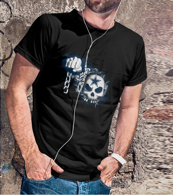 Dallas Cowboys Skull With Star And Chain Fist T-Shirt