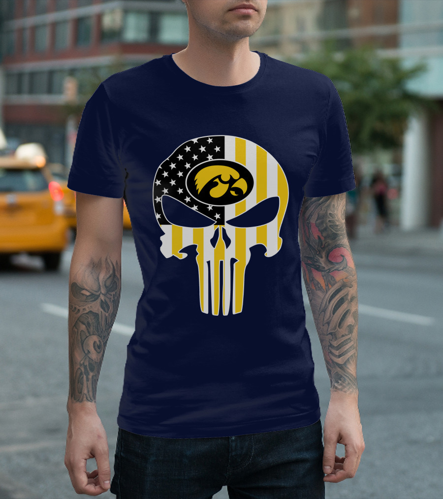 Iowa Hawkeyes The Punisher American Flag Skull T-Shirt