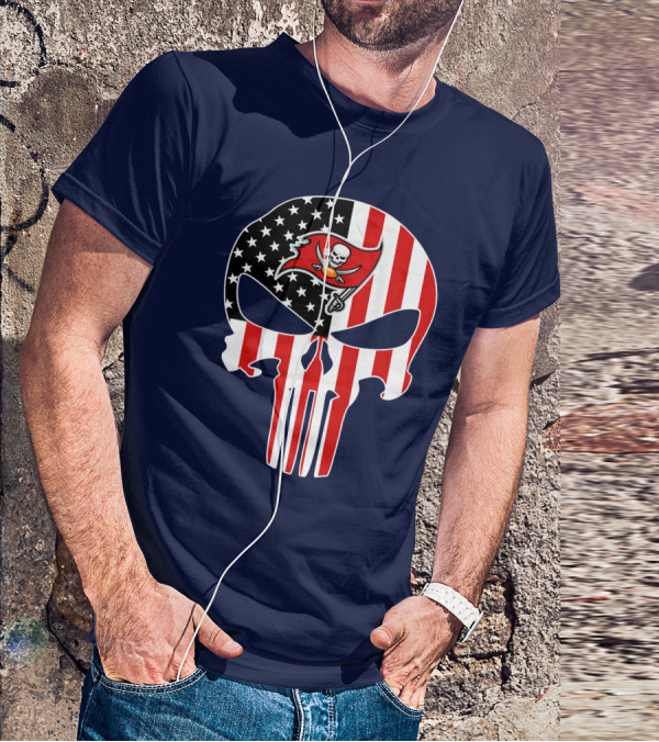 Tampa Bay Buccaneers American Flag Punisher Skull T-Shirt