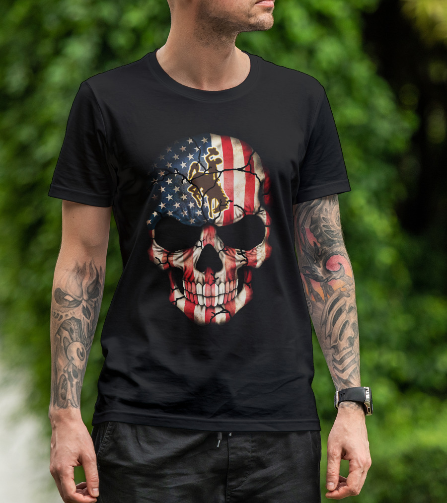 Wyoming Cowboys American Flag Skull T-Shirt