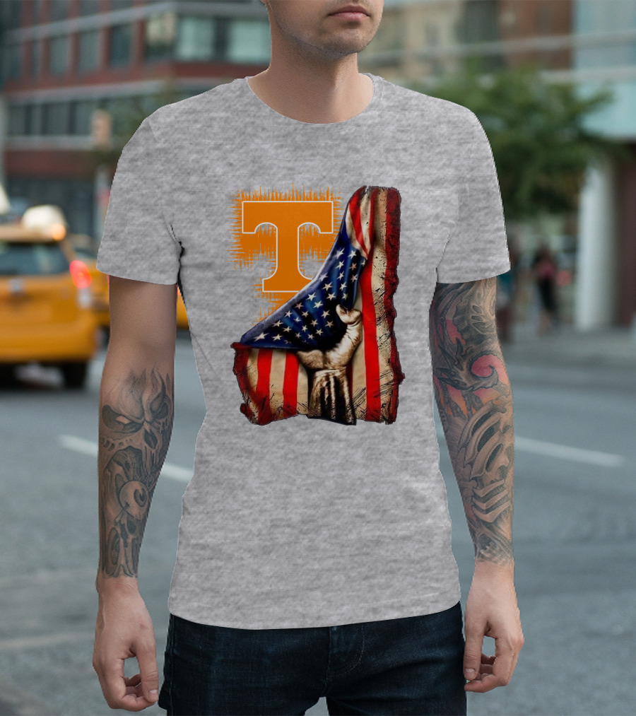 Tennessee Volunteers T Logo American Flag Fist T-Shirt