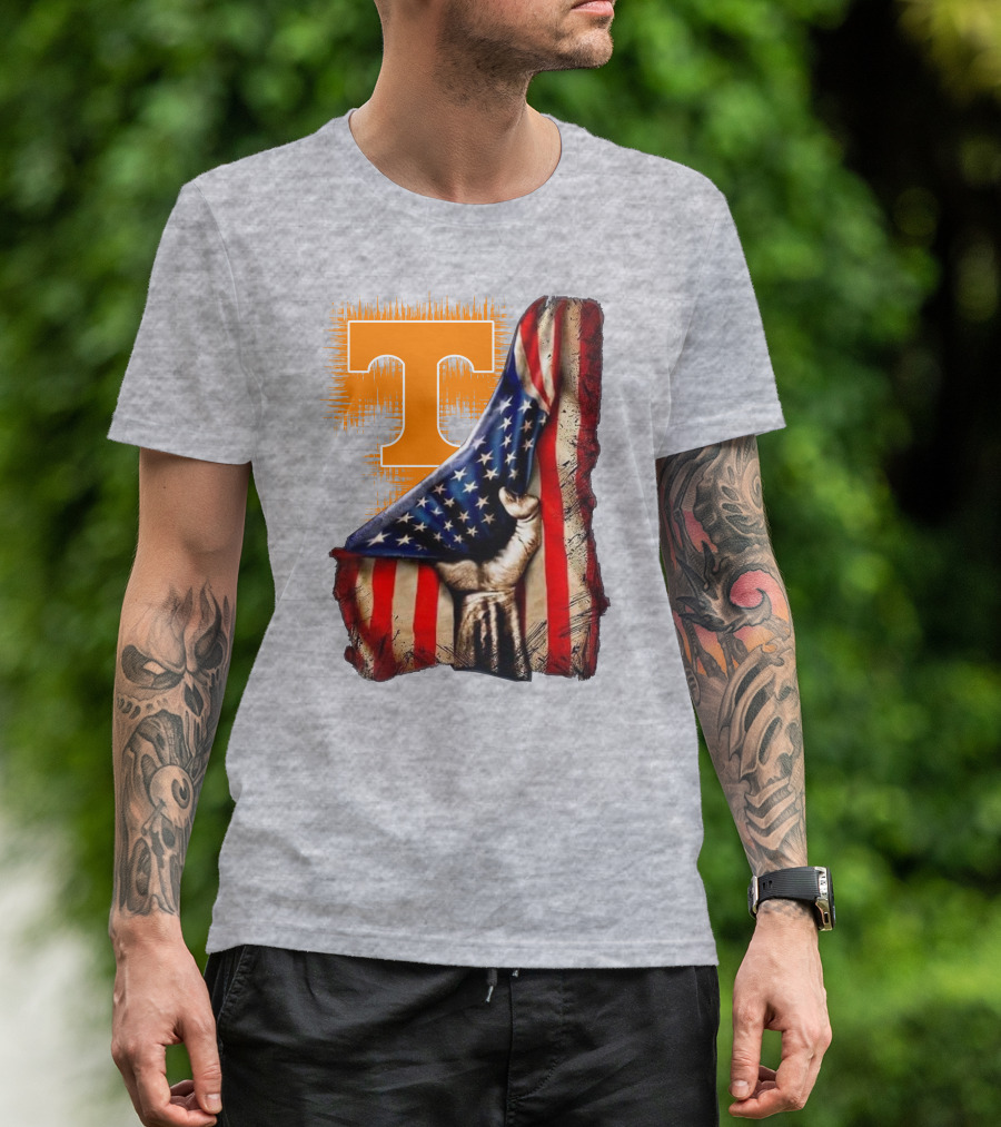 Tennessee Volunteers T Logo American Flag Fist T-Shirt