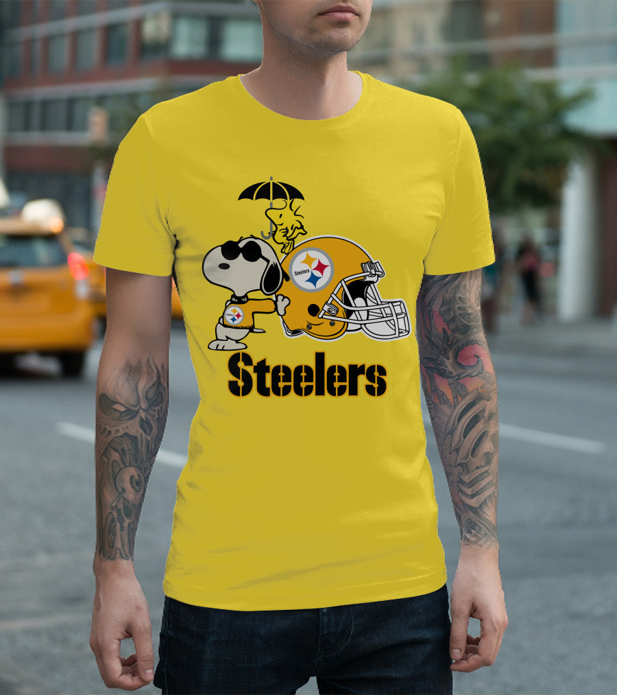 Pittsburgh Steelers Snoopy Woodstock Football Fan Gear T-Shirt