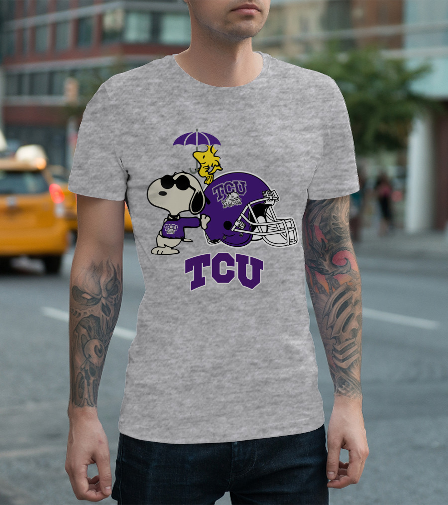 TCU Horned Frogs Snoopy Woodstock Helmet Football T-Shirt