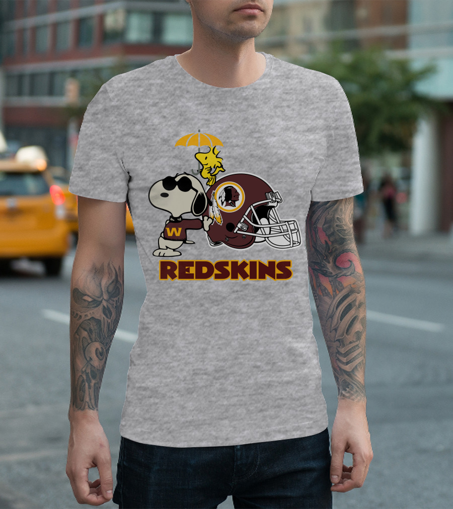 Snoopy Woodstock Redskins Helmet Washington Football Team T-Shirt