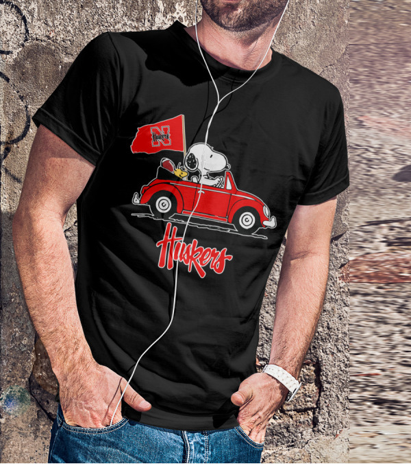 Nebraska Cornhuskers Snoopy Huskers Car Ride T-Shirt