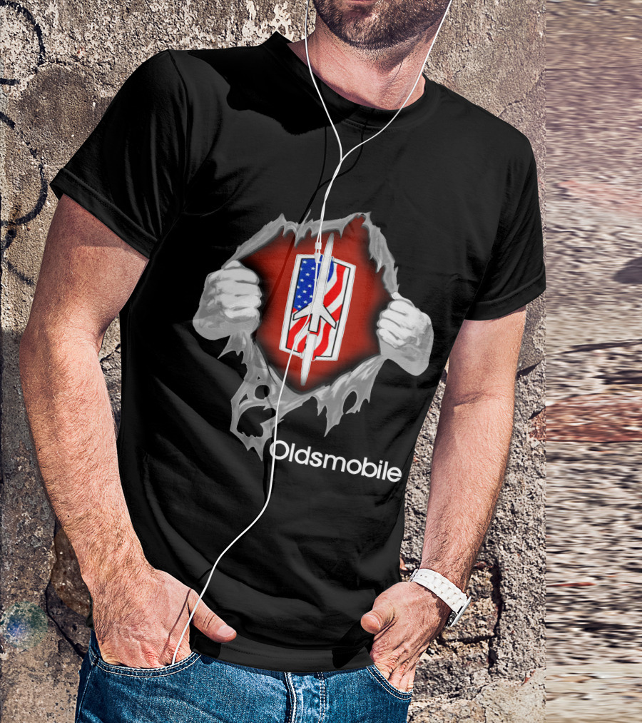 Oldsmobile USA Rocket Emblem With Ripped Effect T-Shirt