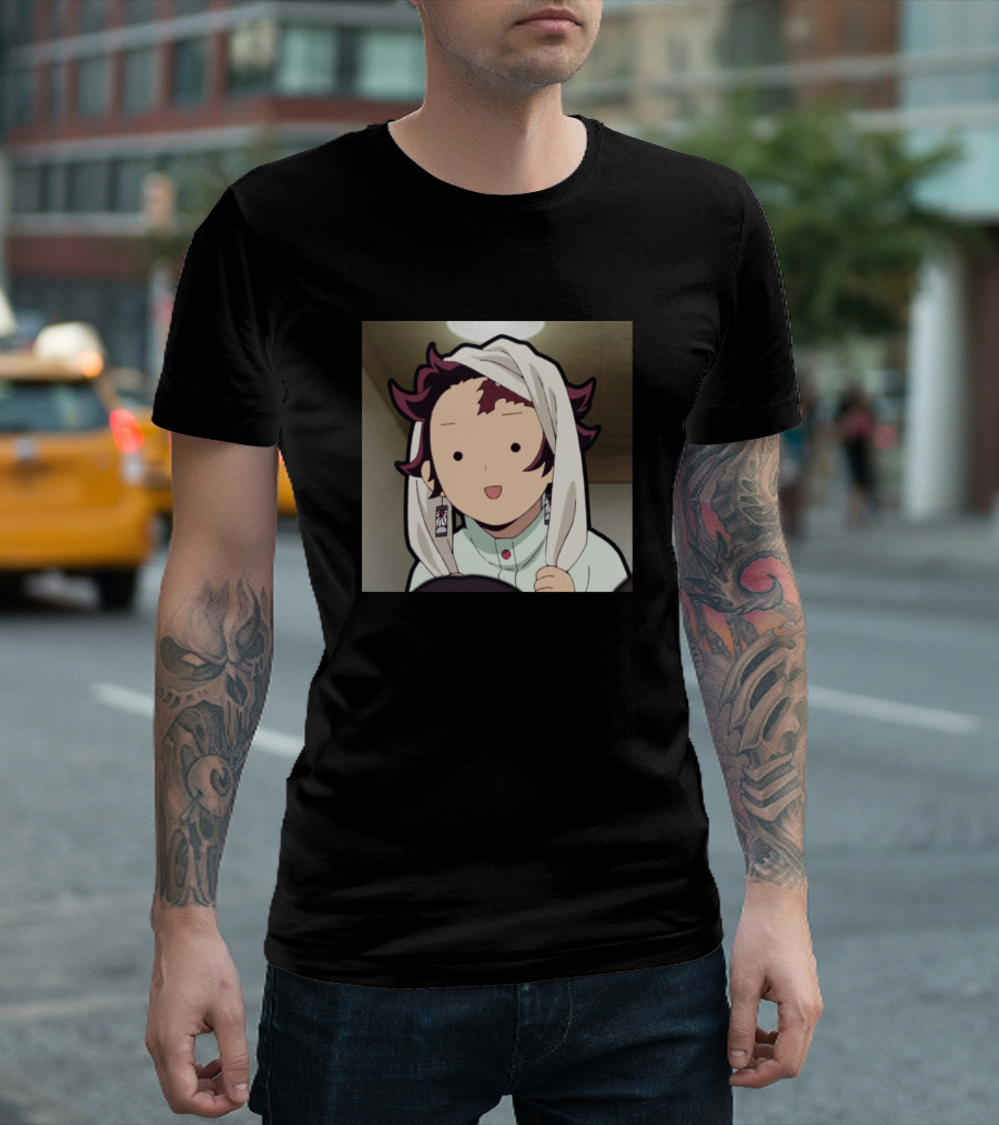 Demon Slayer Kimetsu No Yaiba Tanjiro Chibi Face Hoodie Pose T-Shirt