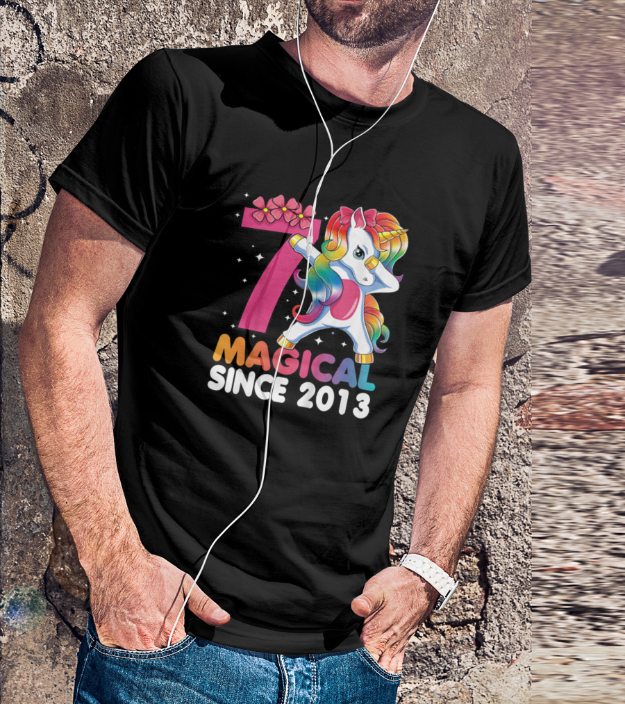 7 Year Old Magical Dabbing Unicorn Since 2013 T-Shirt