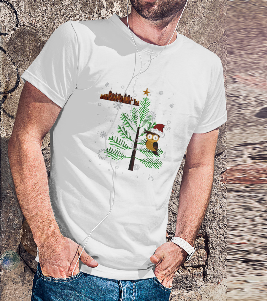 Owl In The City Rockefeller The Owl New York Christmas Tree Santa Hat T-Shirt