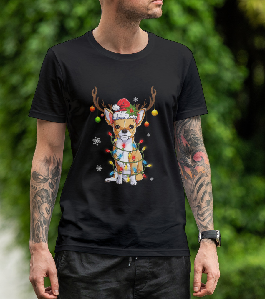 Chihuahua Reindeer Christmas Lights Santa Hat Snowflakes T-Shirt