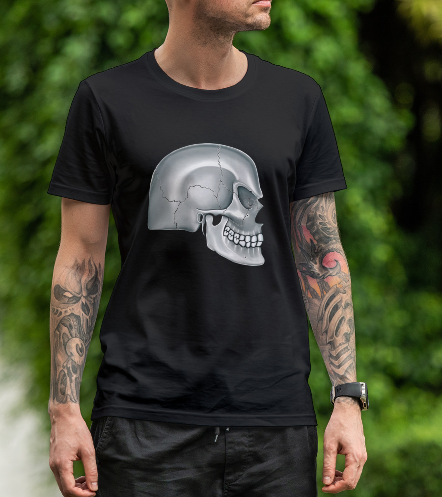 Gray Skull With Crack Details T-Shirt