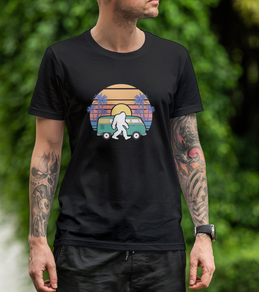 Bigfoot Hippie Van Sasquatch Road Trip Palm Trees Sunset Retro T-Shirt
