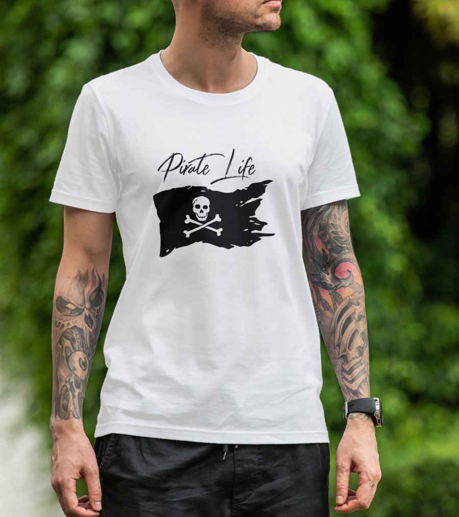 Pirate Life Skull And Crossbones Flag T-Shirt