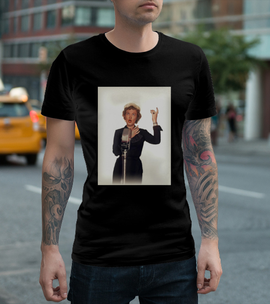 Bibi Oswerwald Vintage Actress Microphone Classic Performance T-Shirt