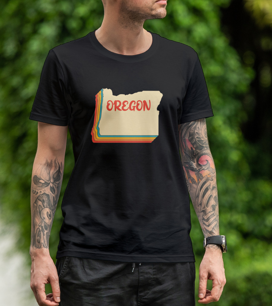 Oregon Map Outline Retro Vintage Home State Multicolor Lines T-Shirt