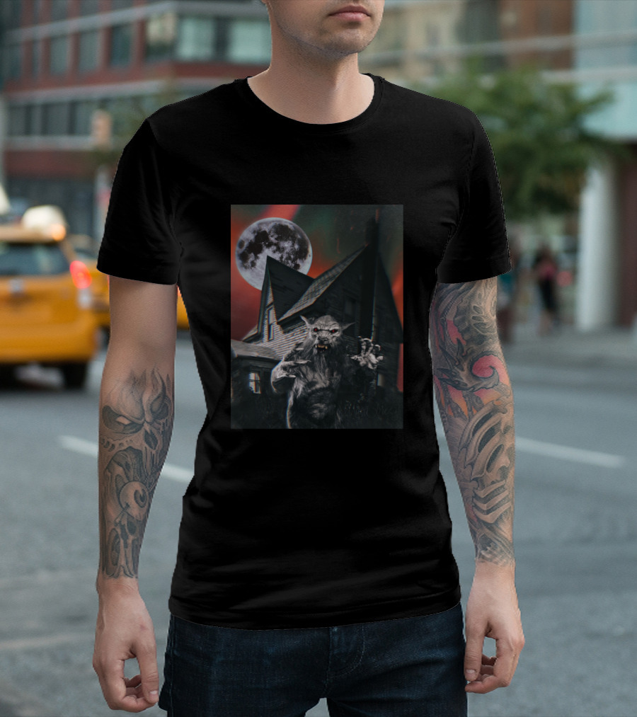Werewolf In Arkansas Haunted House Full Moon Scene T-Shirt