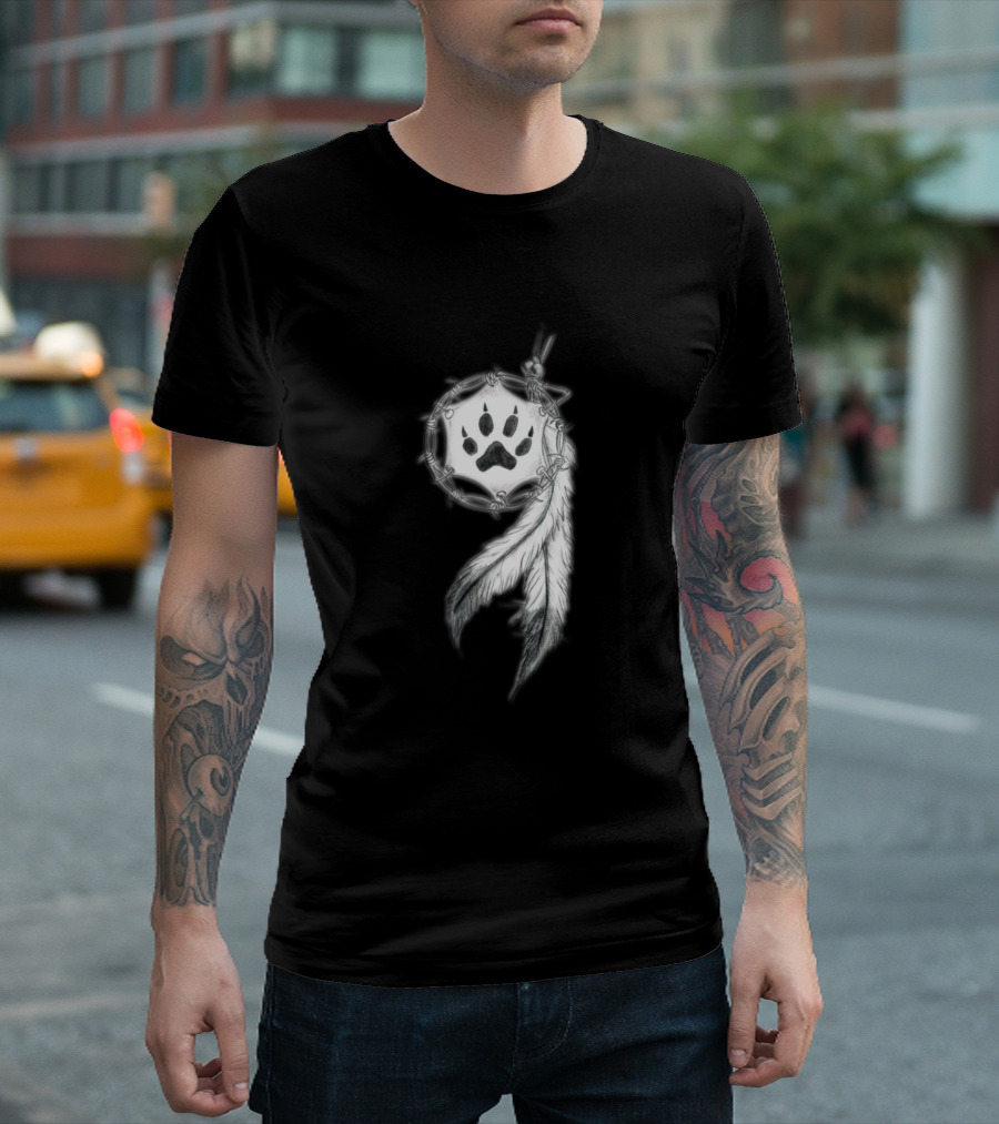 Drame Catcher Paw Print Dreamcatcher with Feathers and Barbed Wire T-Shirt
