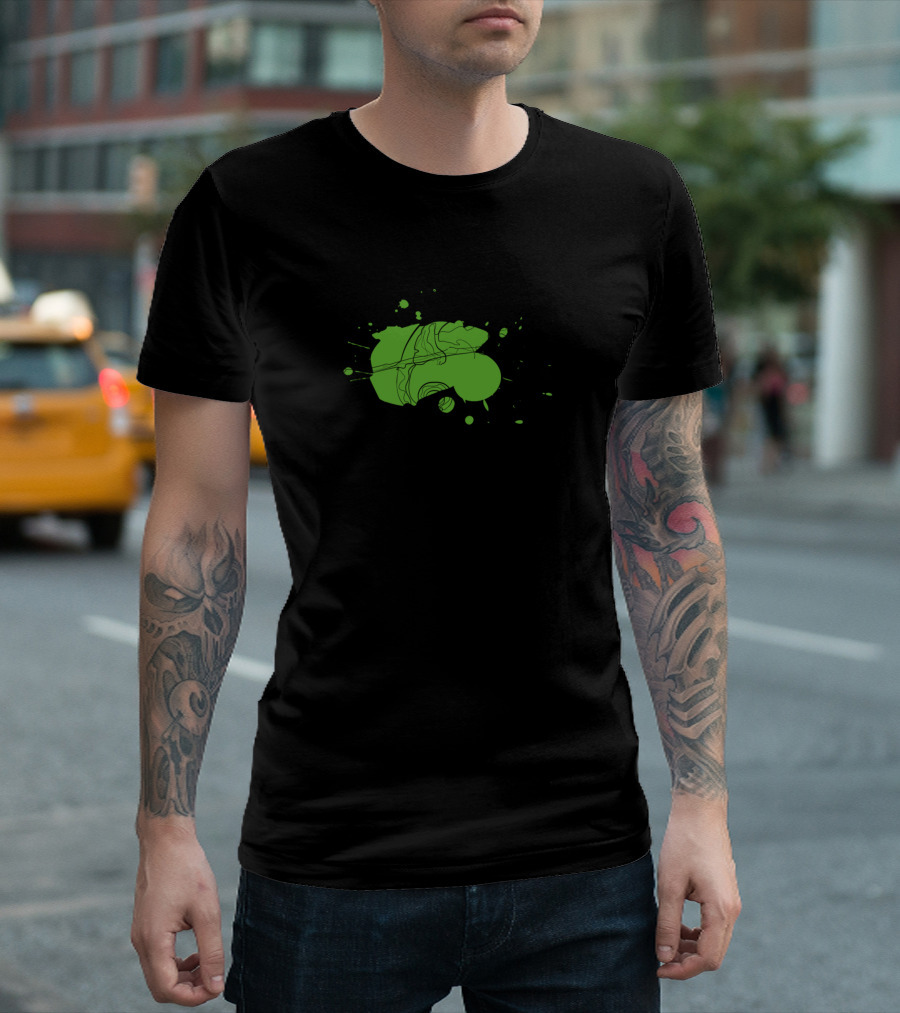 Chamaleon One Line Drawing Green Splash Background T-Shirt