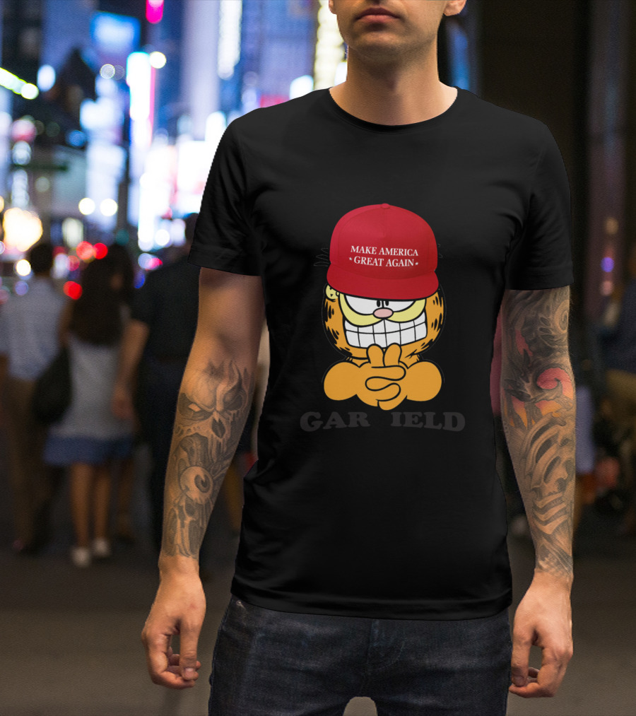 GARFIELD MAKE AMERICA GREAT AGAIN RED HAT ICONIC CAT T-Shirt