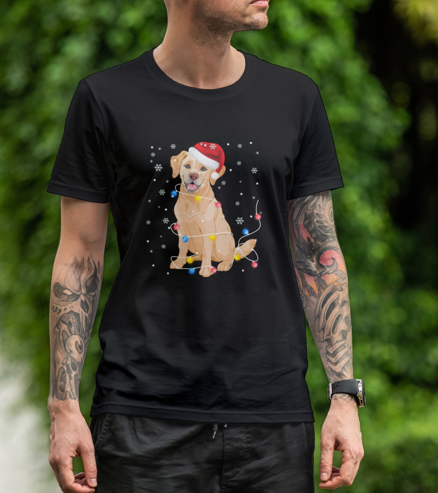 Labrador Dog Santa Hat Christmas Lights Snowflakes T-Shirt