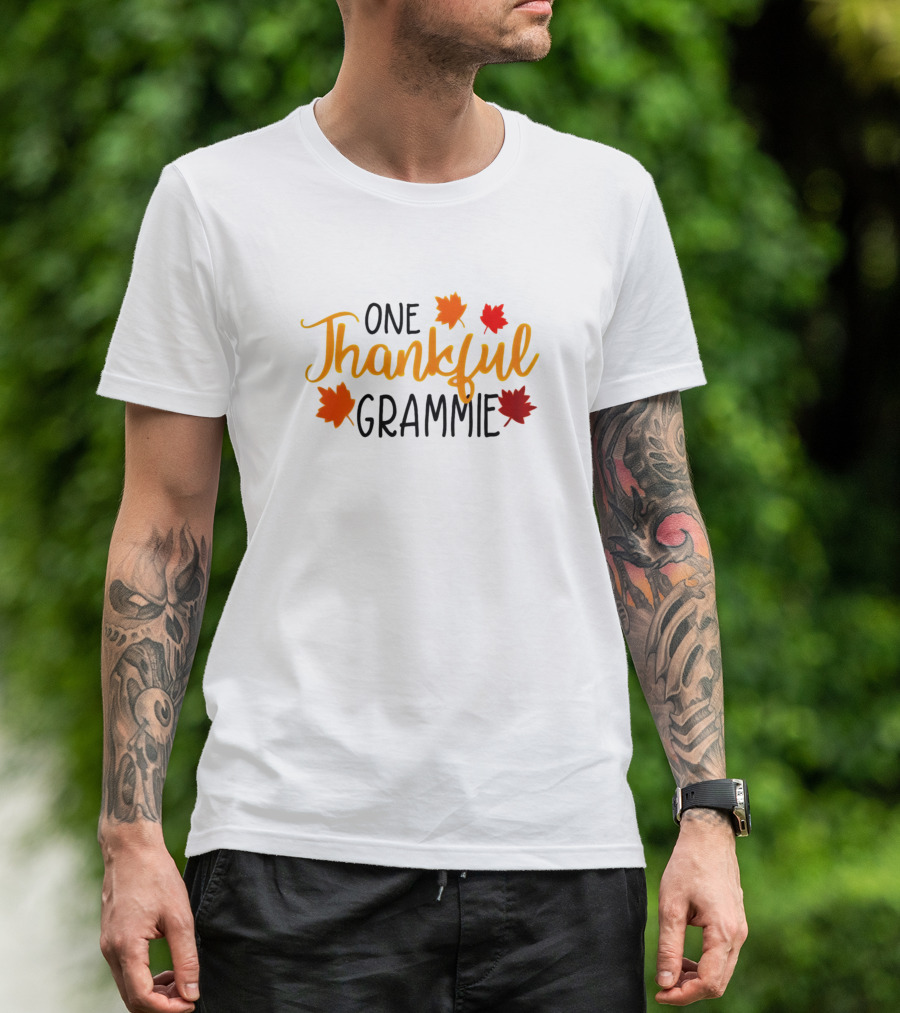 One Thankful Grammie With Fall Leaves T-Shirt