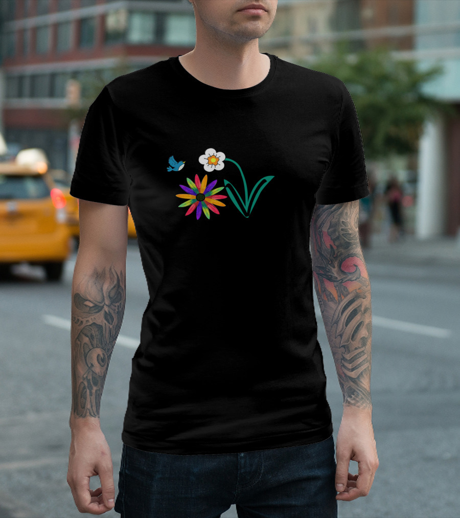 Love #NanaLife With Colorful Flowers And Bird T-Shirt