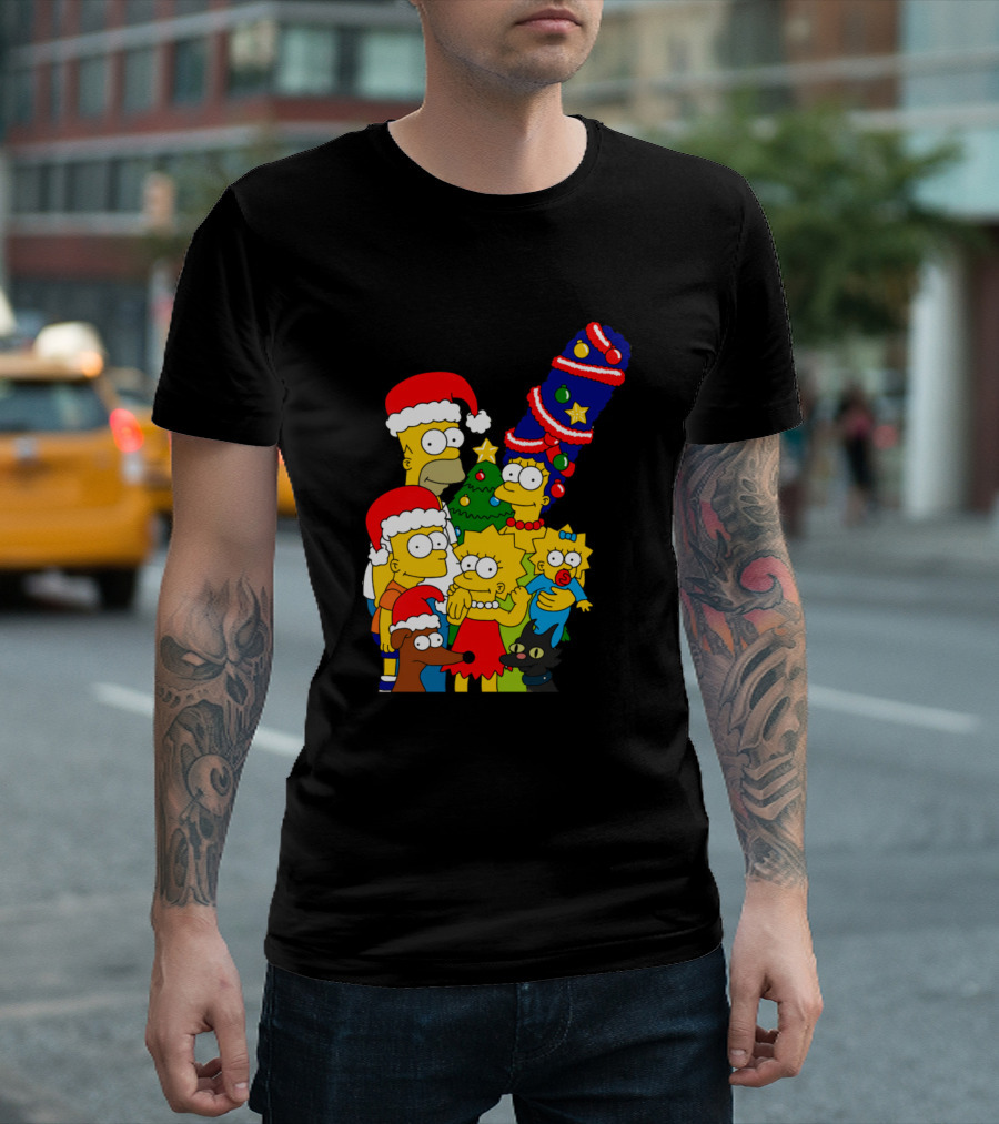 Simpsons Family Christmas With Tree And Santa Hats T-Shirt