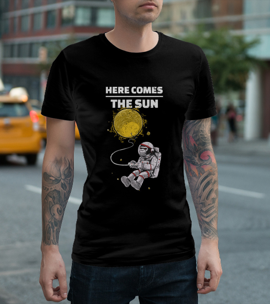 Here Comes The Sun Astronaut Floating with Yellow Sun Balloon T-Shirt