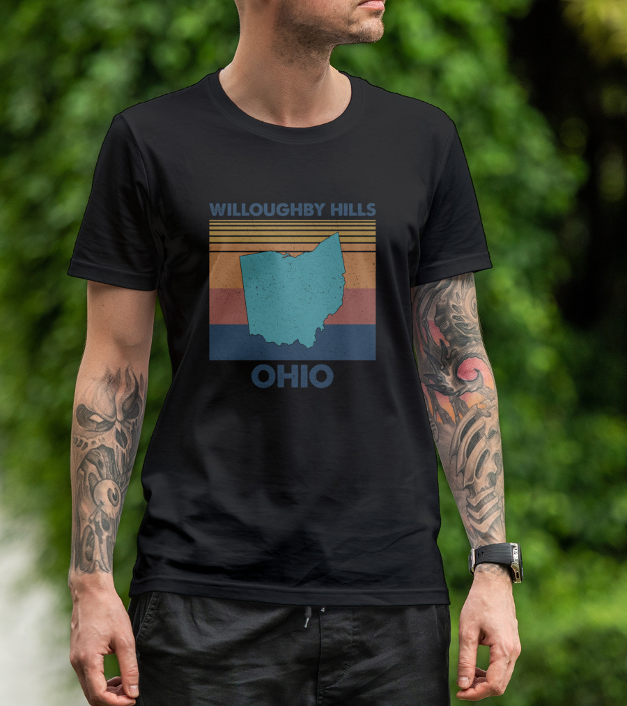 Willoughby Hills Ohio Retro Map Stripes T-Shirt