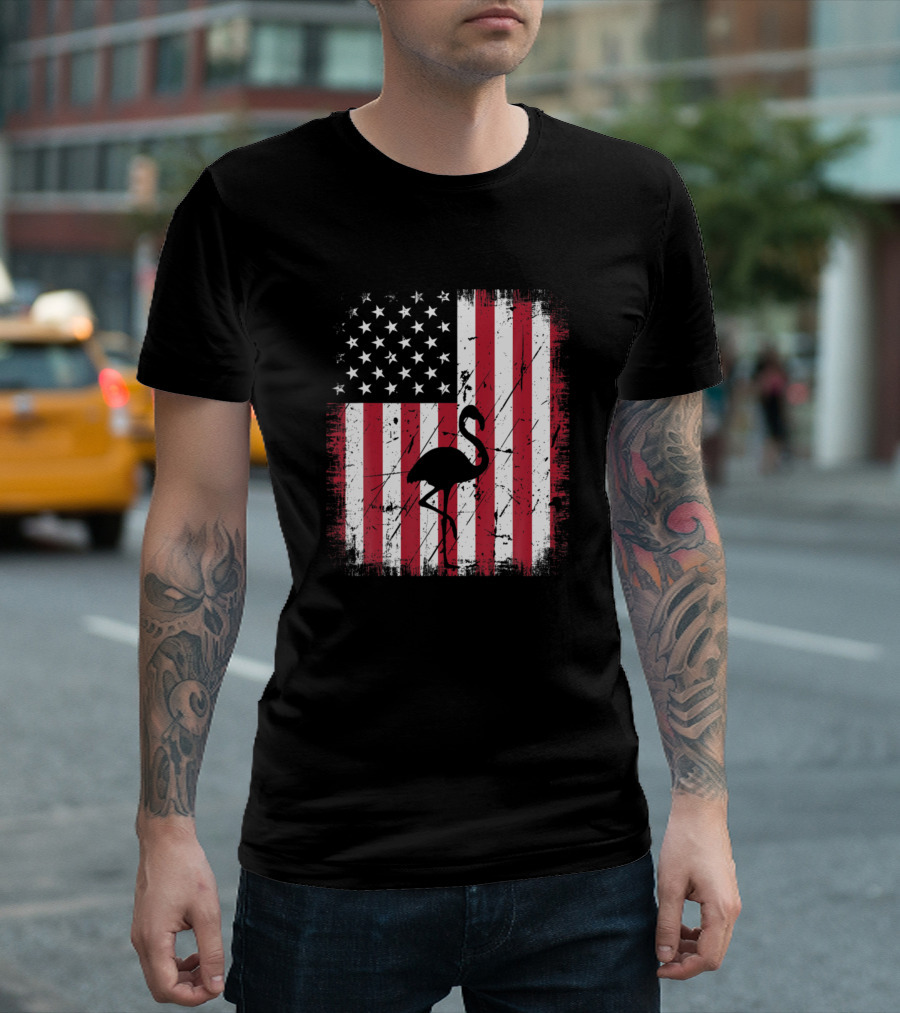 Vintage American Flag Flamingo Animal Lover 4th Of July T-Shirt
