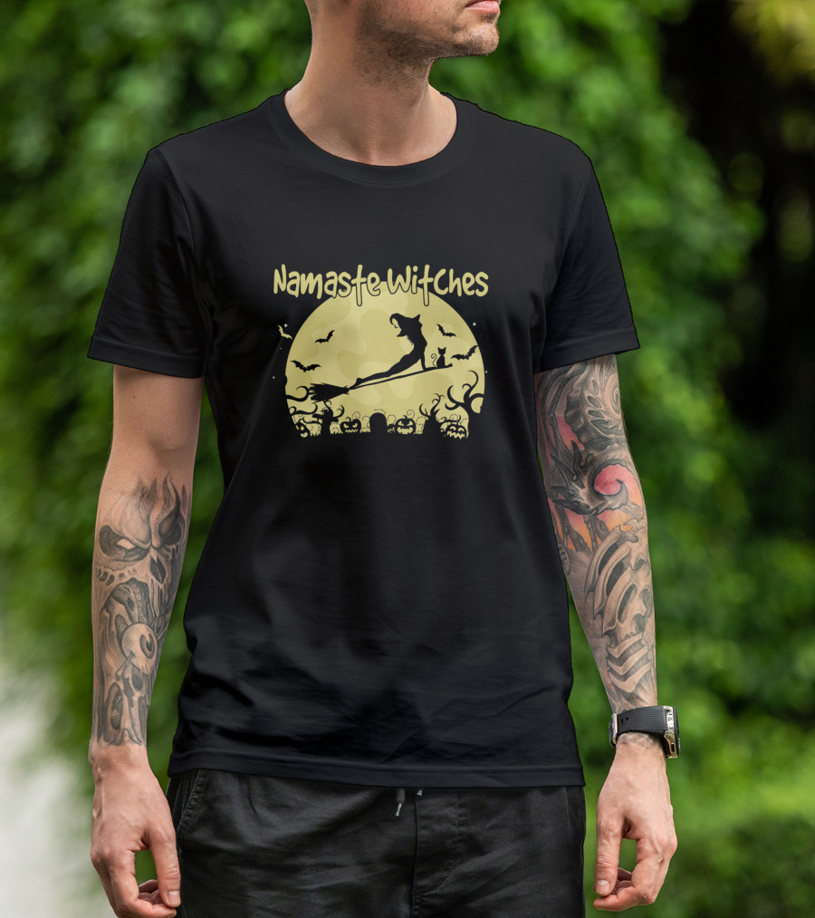 Namaste Witches Yoga Halloween Medita Moon Bats T-Shirt