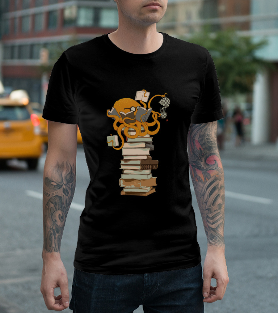 Reading Octopus with Books Tea Coffee T-Shirt