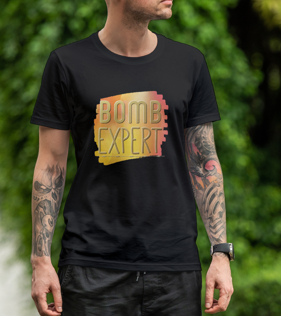 BOMB EXPERT Gradient Text Bold 3D T-Shirt